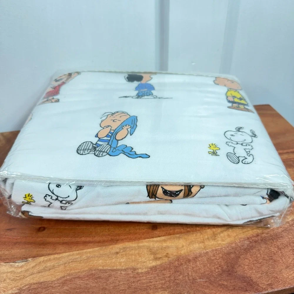Peanuts Snoopy Charlie Brown Flannel Blankets‎ Full Size 6oz Flannel Bedding